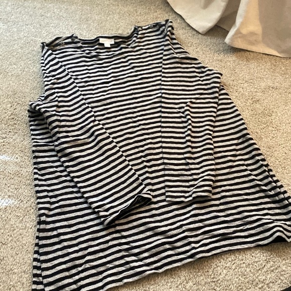 J. Jill Tops - Black and gray J Jill tunic